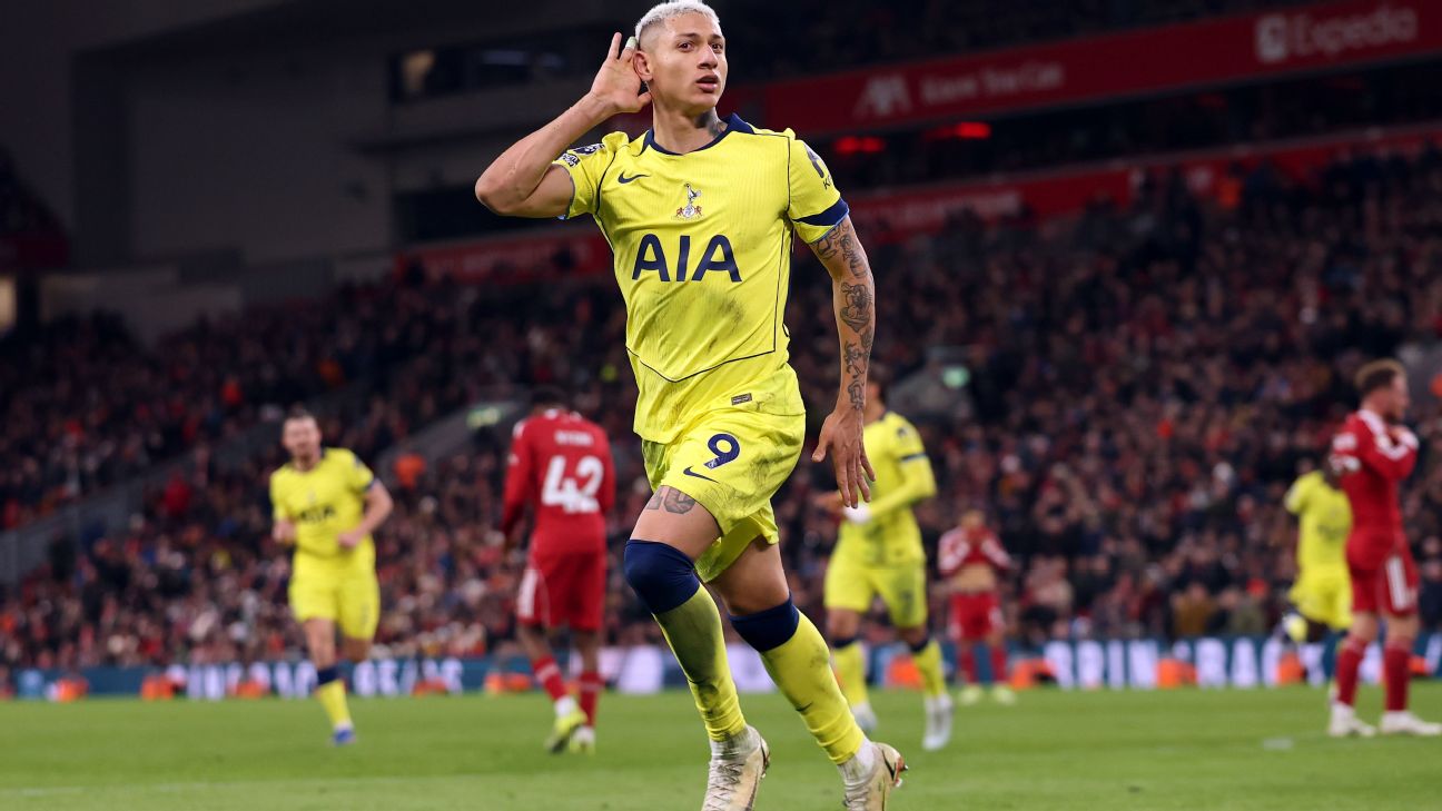 Richarlison cetak gol di menit akhir untuk gagalkan kemenangan Liverpool di Anfield