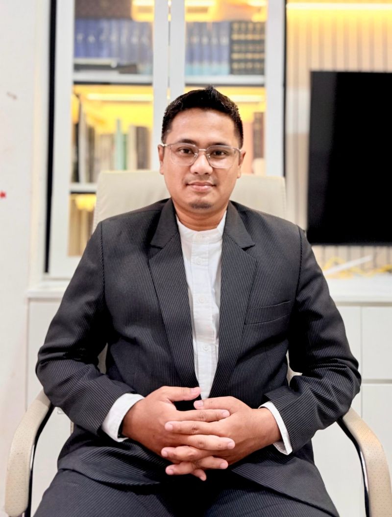 Achmad Husaen SN.&nbsp;