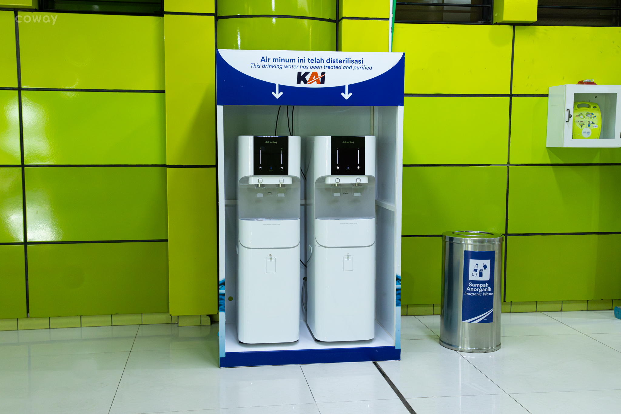 Coway Water Station di Stasiun Gambir