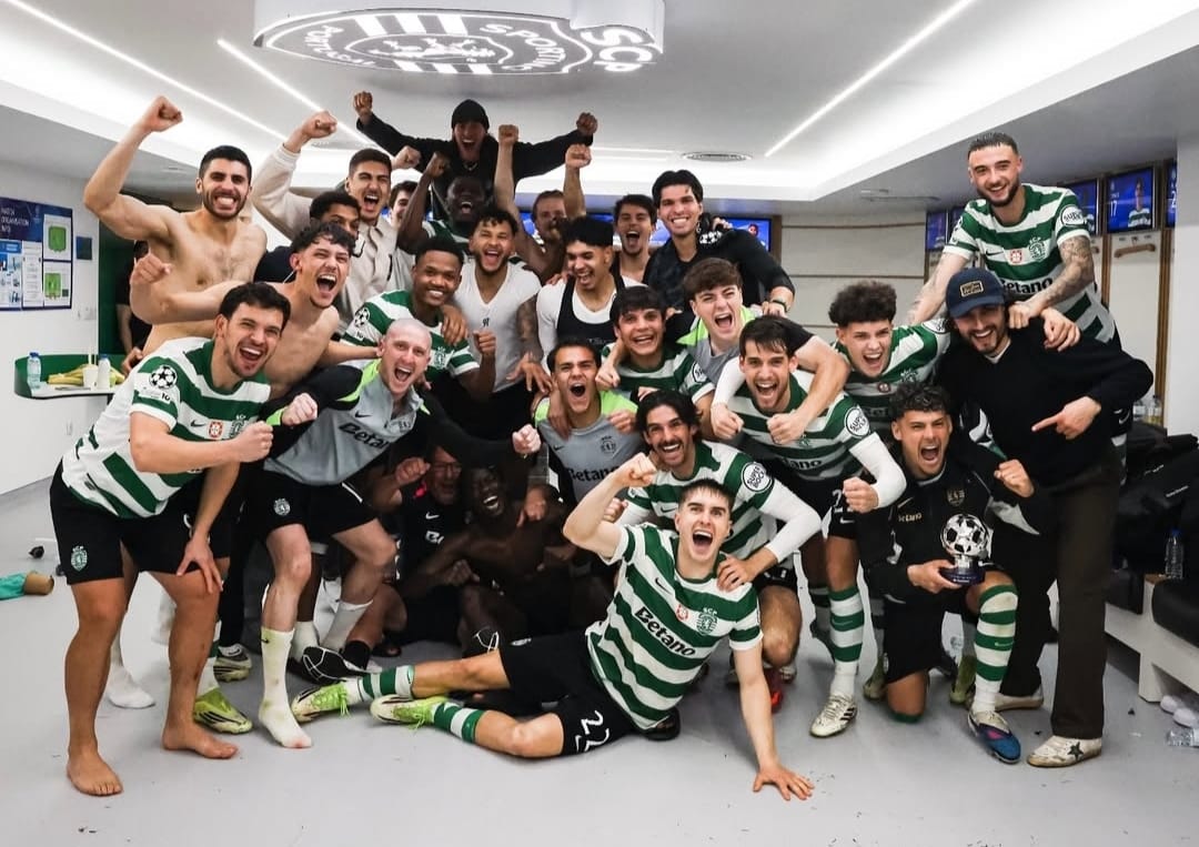 Para pemain Sporting Lisbon rayakan kemenangan comeback atas Bodo/Glimt untuk amankan tempat di perempat final Liga Champions