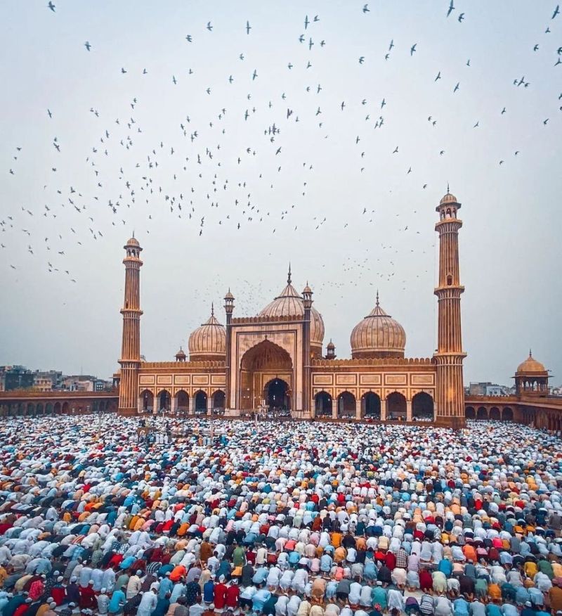 Ilustrasi Sholat Idul Fitri.
