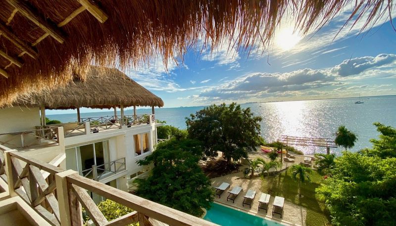 Casa Coco Resort.