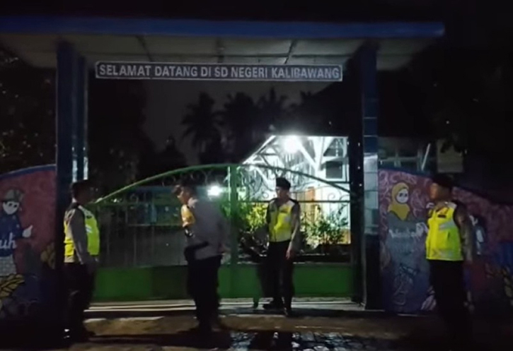 PREVENTIF: Jajaran Polsek Kaliwang saat melakukan patroli malam dan&nbsp; KRYD di wilayah hukumnya untuk mencegah terjadinya tindak kejahatan 3C.