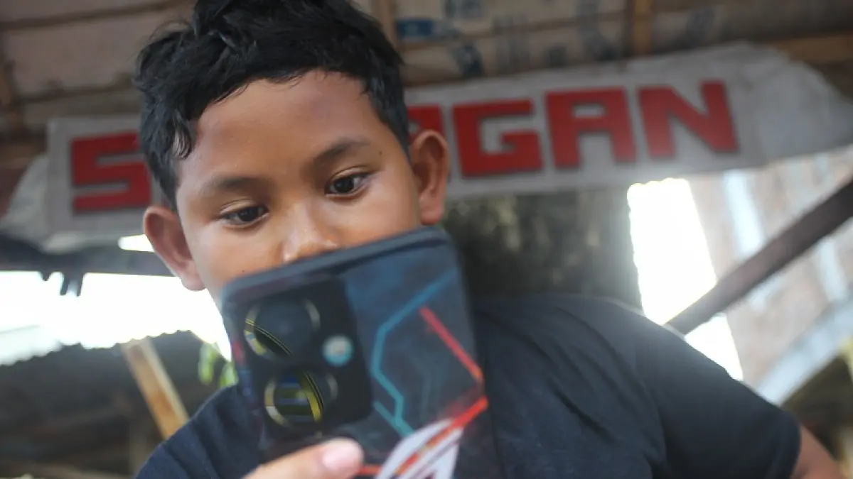 Pemerintah secara resmi menerapkan larangan penggunaan media sosial bagi anak di bawah usia 16 tahun mulai 28 Maret 2026. (Guntur Aga Tirtana/Radar Jogja)