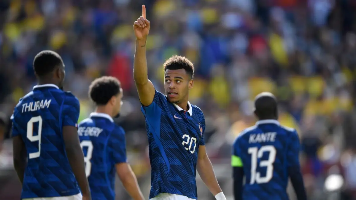 Selebrasi Desire Doue setelah mencetak brace dalam kemenangan Prancis atas Kolombia dalam pertandingan persahabatan
