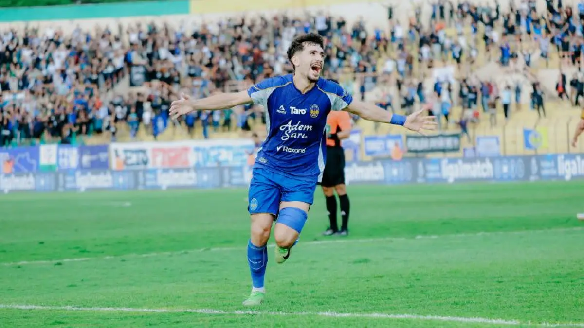 Pemain PSIM Jogja Rahmatsho Rahmatzoda. (Dokumen PSIM Jogja)