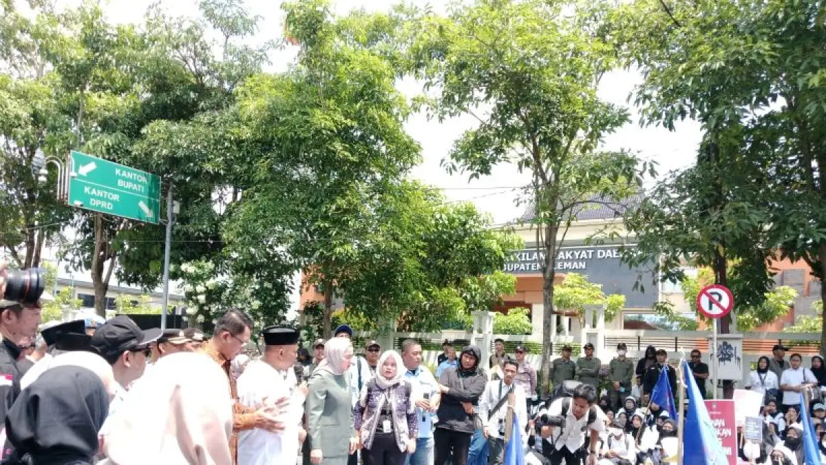 Demo PT MTG. (Delima Purnamasari/Radar Jogja)