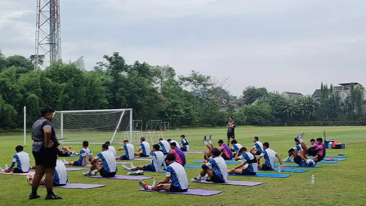 Pemain PSIM Jogja saat menjalani sesi latihan rutin. (Fahmi Fahriza/Radar Jogja)