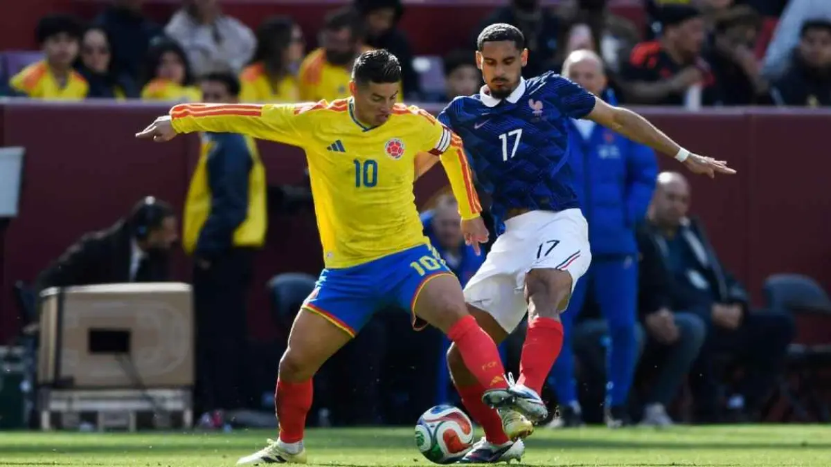 Penyerang Kolombia, James Rodriguez dalam pertandingan melawan Prancis