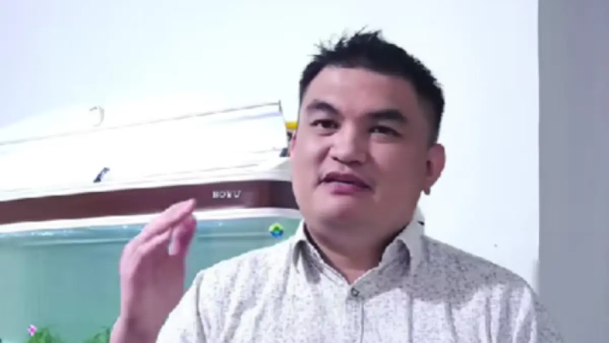 Dokter Spesialis Kebidanan dan Kandungan dr Hengky Fernando Darmawan. (TikTok/dr Hengky Fernando D)