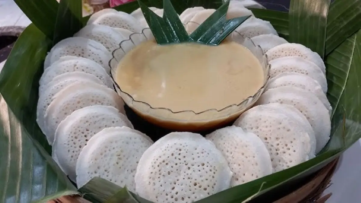 KULINER TRADISIONAL: Serabi Kocor. (YouTube/Awan Kuliner)