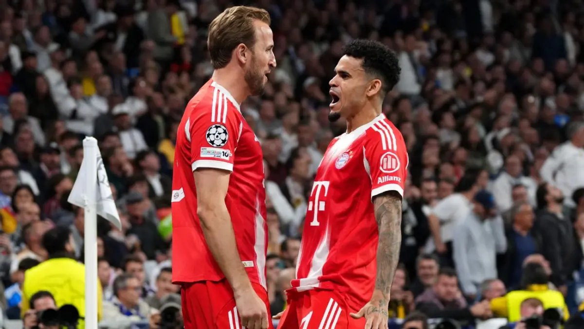 Selebrasi Harry Kane dan Luis Diaz dalam kemenangan Bayern Munich atas Real Madrid di leg pertama perempat final Liga Champions