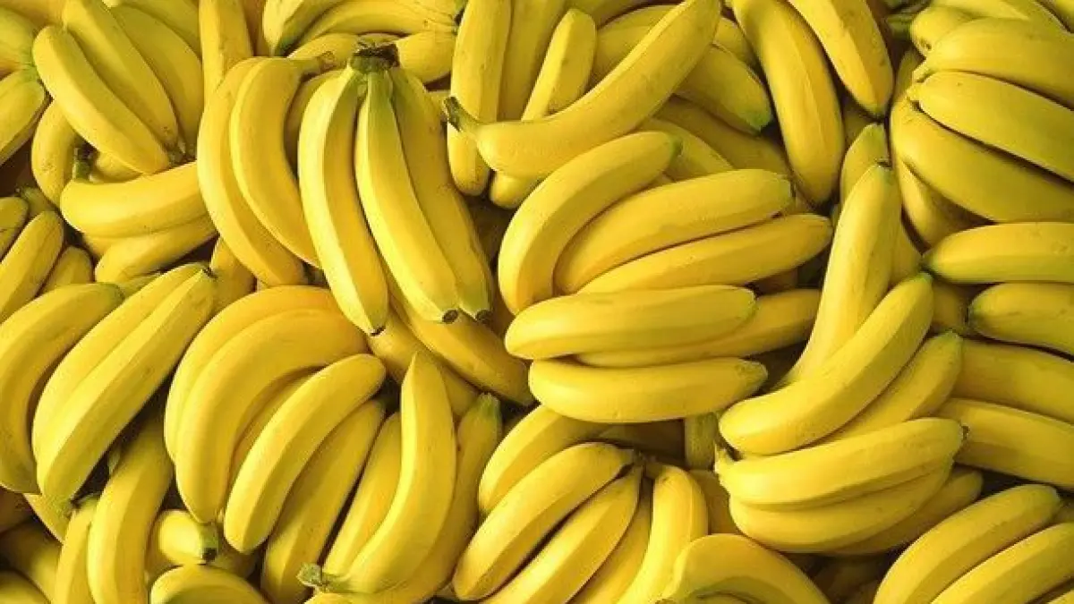 Pisang berwarna kuning. (Pinterest)