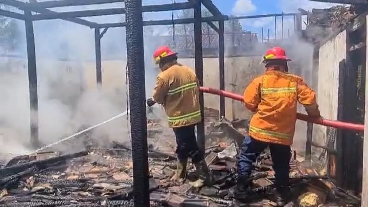 Rumah warga di Kalurahan Kemiri Kapanewon Tanjungsari ludes terbakar akibat lupa mematikan lampu - Dokumentasi/Damkarmat Gunungkidul