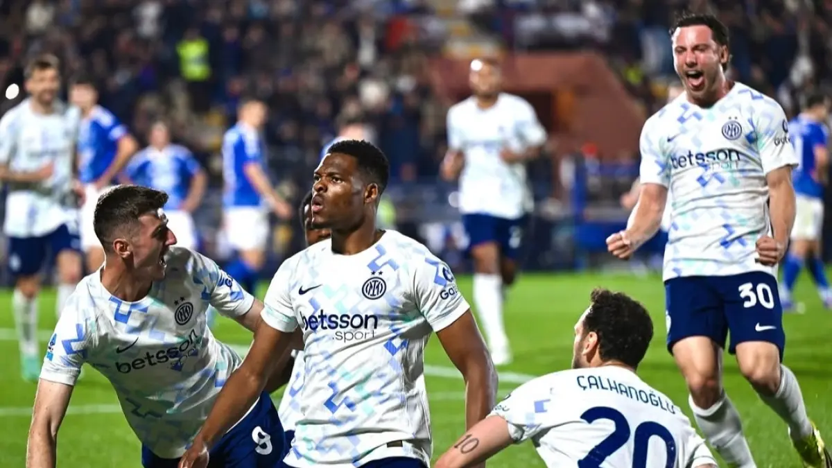 Selebrasi para pemain Inter Milan dalam kemenangan atas Como di Serie A