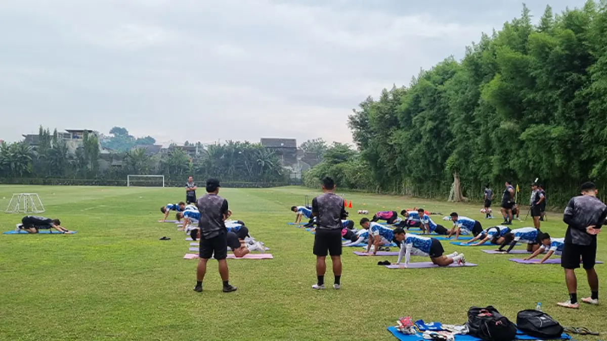Para pemain PSIM Jogja saat menjalani sesi latihan rutin. (Fahmi Fahriza/Radar Jogja)