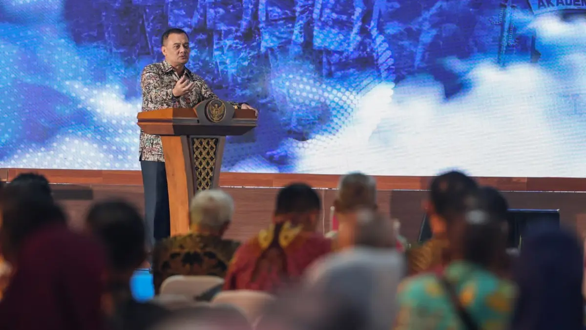  Gubernur Jawa Tengah Ahmad Luthfi dalam pembukaan retret atau Kursus Pemantapan Pimpinan Daerah (KPPD) Ketua DPRD Seluruh Indonesia di Akademi Militer (Akmil), Magelang, Kamis, 16 April 2026.