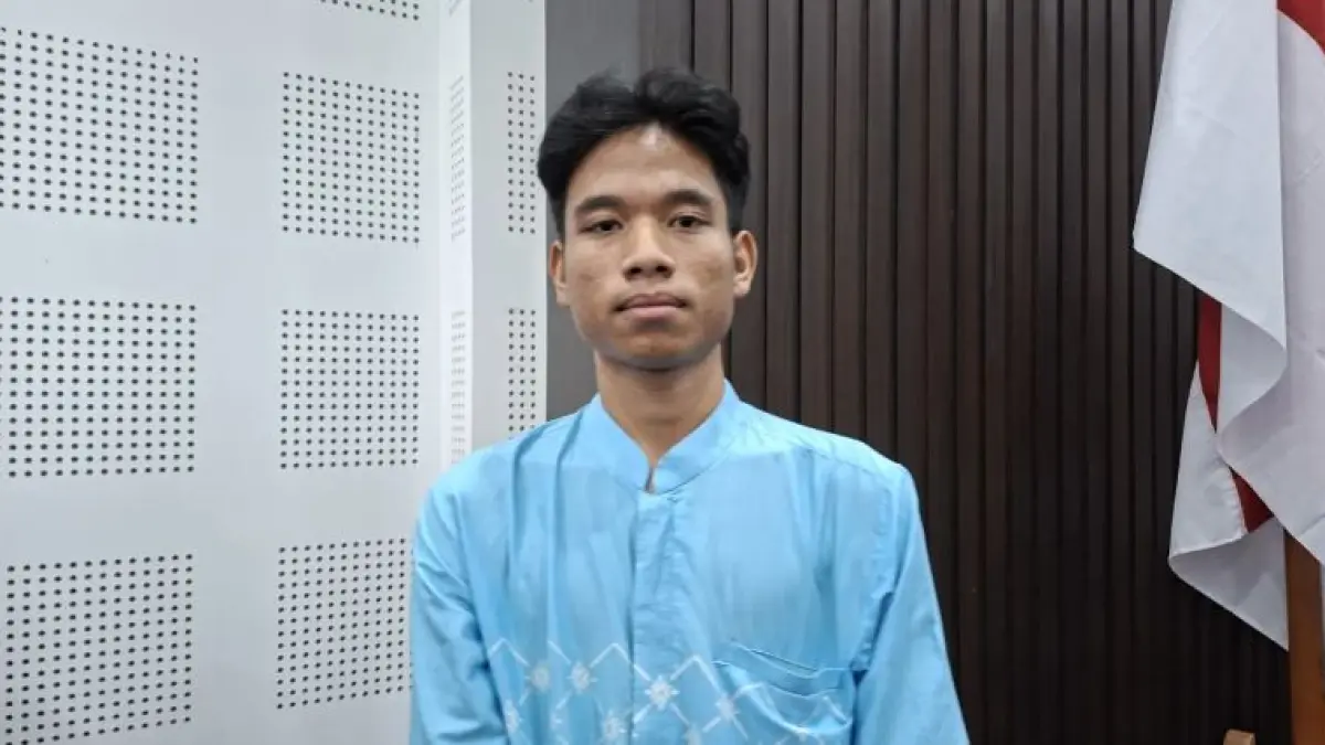Abdulrahim Khoirudin pemuda 19 tahun asal Kulon Pogo, calon jamaah haji paling muda tahun ini. (ANOM BAGASKORO/RADAR JOGJA)
