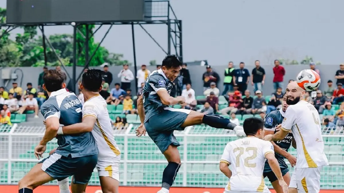Laga PSIM Jogja melawan Bhayangkara FC