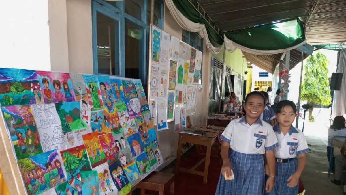 JAM ISTIRAHAT: Siswa SD Bopkri Wonosari saat beraktivitas di luar ruang kelas. (Yusuf Bastiar/Radar Jogja)
