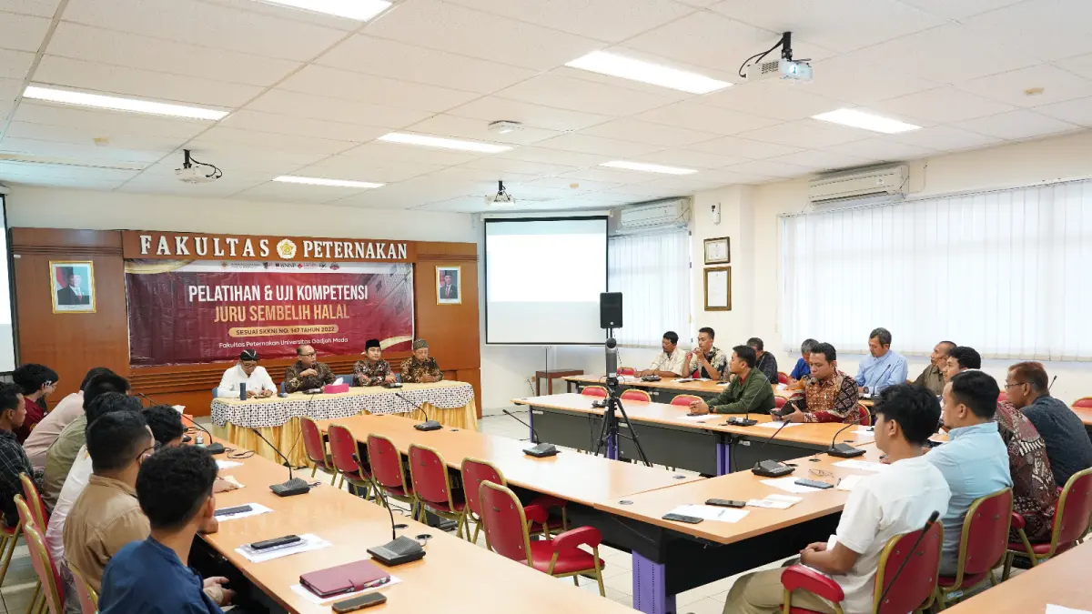 Pelatihan dan Uji Kompetensi Juru Sembelih Halal Sesuai SKKNI No 147 Tahun 2022, Jumat (17/4/2026), di UGM. (Humas Fakultas Peternakan UGM)