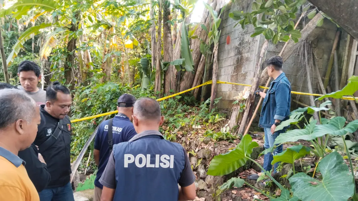 Penanganan temuan mayat di saluran irigasi di Pakem Sleman - Dokumentasi Polresta Sleman&nbsp;