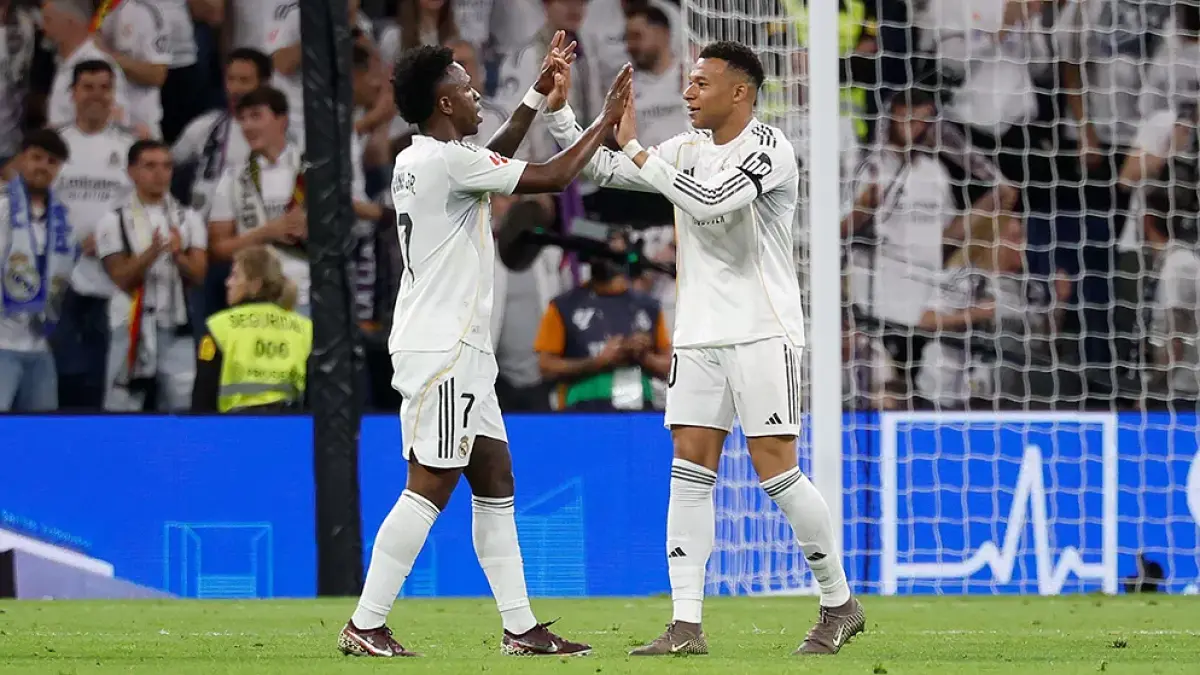 Kylian Mbappe dan Vinicius Junior mencetak gol dalam kemenangan Real Madrid atas Alaves di Bernabeu. (Real Madrid)
