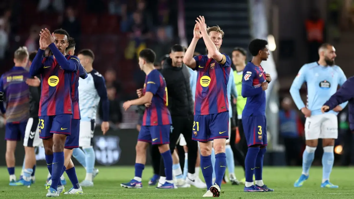 Para pemain Barcelona rayakan kemenangan atas Celta di Camp Nou.