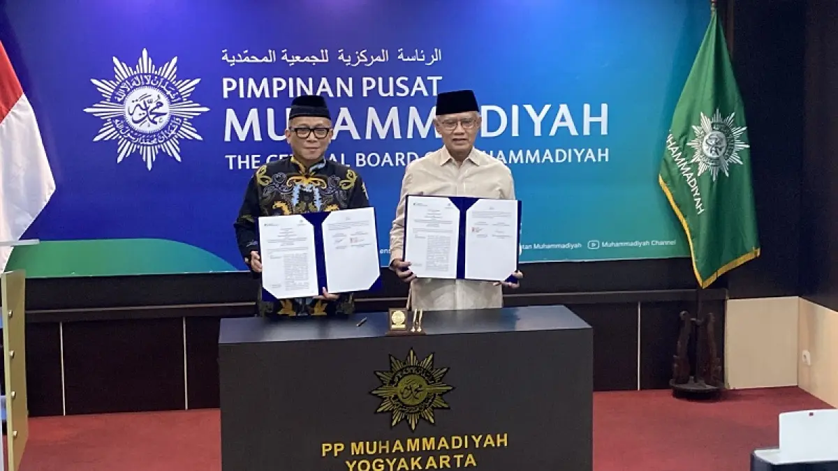SEREMONIAL: Agenda penandatanganan nota kesepahaman dan Perjanjian Kerja Sama (PKS) strategis program Jaminan Sosial Ketenagakerjaan, investasi dan pengembangan Catur Dharma Perguruan Tinggi BPJS Ketenagakerjaan dan Pengurus Pusat (PP) Muhammadiyah di Kantor PP Muhammadiyah, Jogja, Jumat (24/4/2026). AGUNG DWI PRAKOSO/RADAR JOGJA