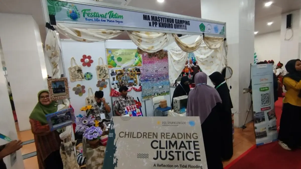MA Masyithoh Gamping, Sleman turut memeriahkan Festival Iklim "Bumi, Kita, dan Masa Depan" digelar selama dua hari, 24–25 April 2026, di Hall Phytagoras Taman Pintar Yogyakarta. (iwa ikhwanudin/Radar Jogja) 
