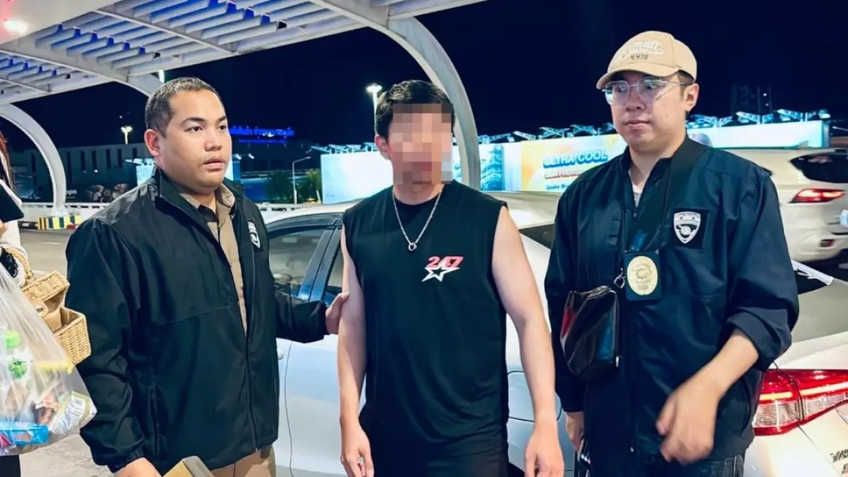 Pria ini diduga sebagai otak sindikat penipuan hibrida romance-crypto berbasis di Uni Emirat Arab (UEA) yang diburu FBI Amerika Serikat dan Interpol. 