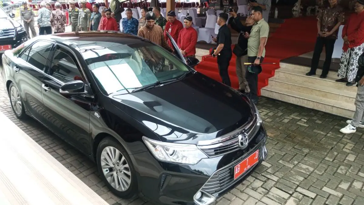 IKUT TERDAMPAK: Anggaran BBM untuk operasional mobil dinas dipangkas dan tersisa 20 persen. Hal ini dilakukan Pemkab Gunungkidul untuk efisiensi. (Yusuf Bastiar/Radar Jogja)