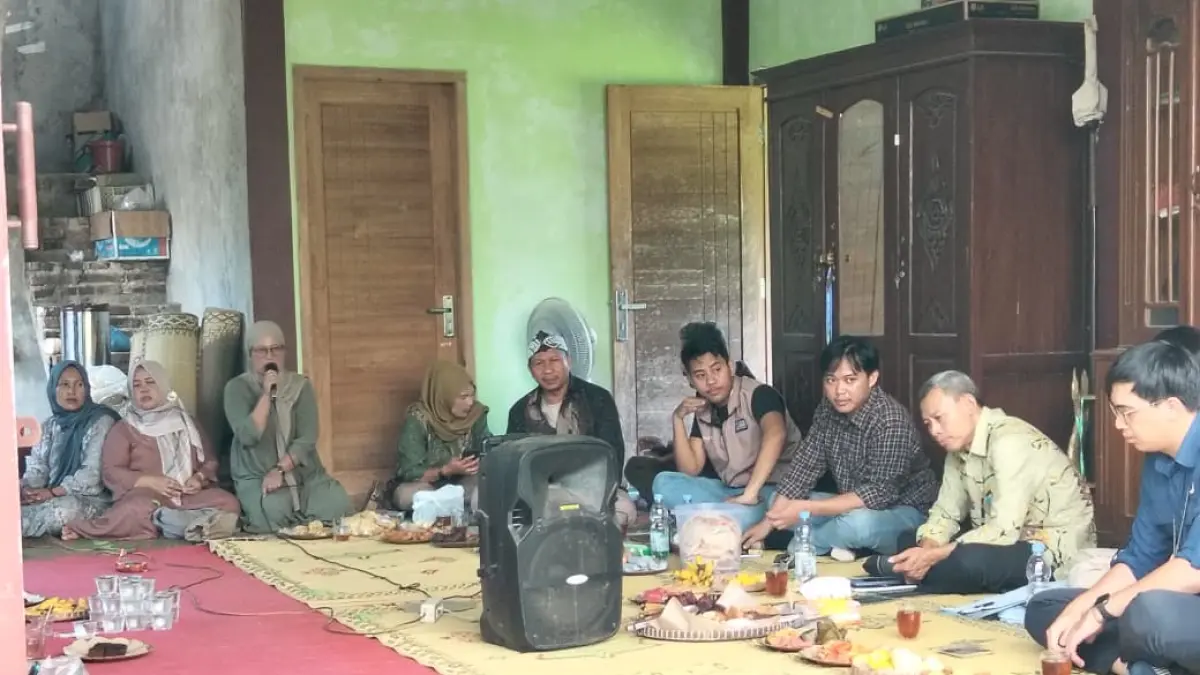 Komnas HAM melakukan evaluasi terhadap hasil mediasi antara pedagang dan pengelola kawasan Borobudur, Senin (27/4).