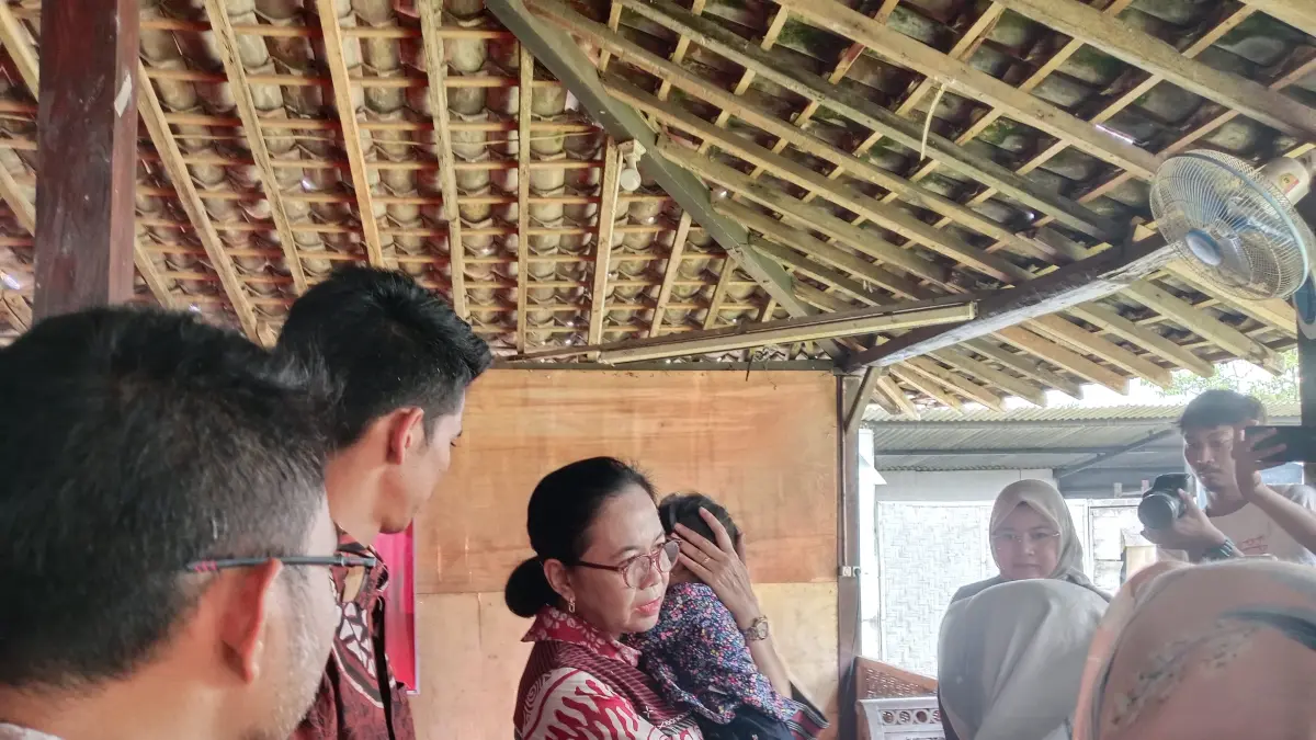 Audiensi orang tua korban Daycare Little Aresha dengan Wakil Ketua Komisi X DPR RI MY Esti Wijayati