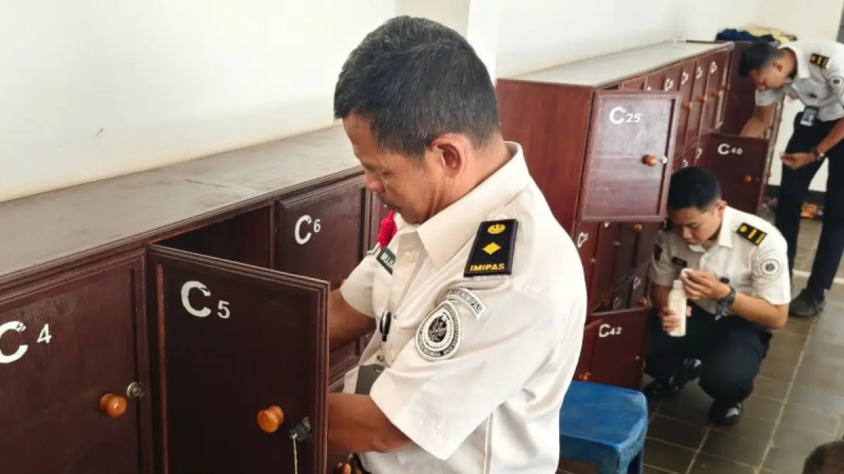 PENCEGAHAN: Razia rutin yang diselenggarakan Lapas Sleman untuk mengantisipasi gangguan keamanan dan ketertiban. (Dokumentasi Lapas Sleman)
