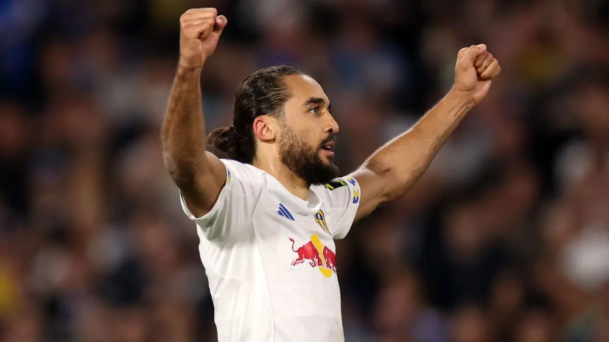 Selebrasi Dominic Calvert-Lewin dalam kemenangan Leeds United atas Burnley.