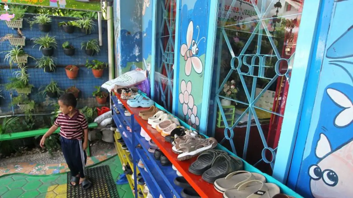 FOKUS: Seorang anak sedang bermain di salah satu tempat penitipan anak di Kota Jogja Minggu (3/5).&nbsp;(Guntur Aga Tirtana/Radar Jogja)