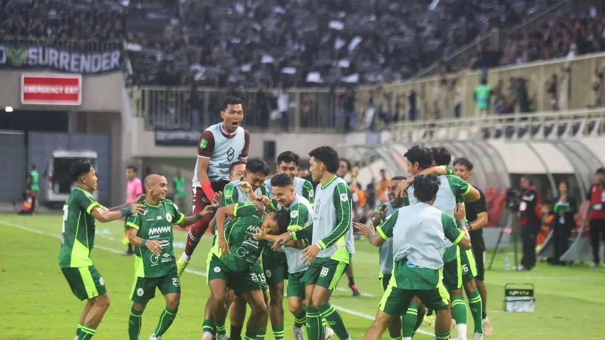 Selebrasi para pemain PSS Sleman saat mencetak gol ke gawang PSIS Semarang - GUNTUR AGA/RADAR JOGJA