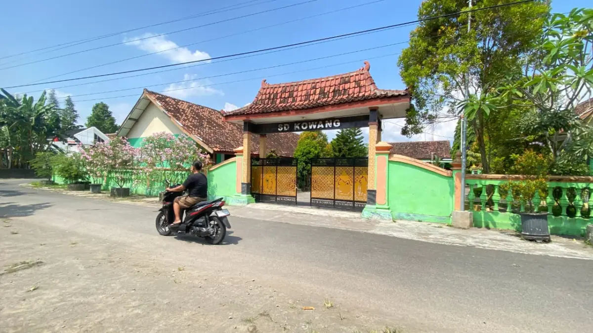 SDN Kowang tampak depan. Belasan siswa SDN Kowang diduga keracunan MBG Rabu (6/5)&nbsp;- Cintia Yuliani/Radar Jogja