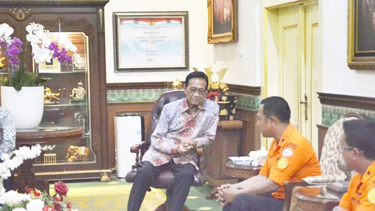 SERIUS: Basarnas Jogjakarta saat audiensi dengan Gubernur DIY HB X di Kompleks Kepatihan, Jogja, Kamis (7/5/2026). Dokumentasi Humas Pemprov DIY