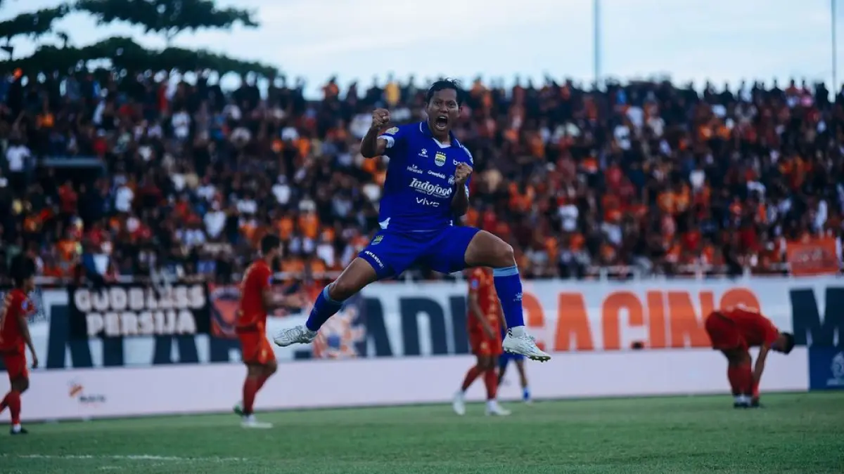 Selebrasi Adam Alis Setyano dalam kemenangan Persib Bandung atas Persija Jakarta. (PERSIB)