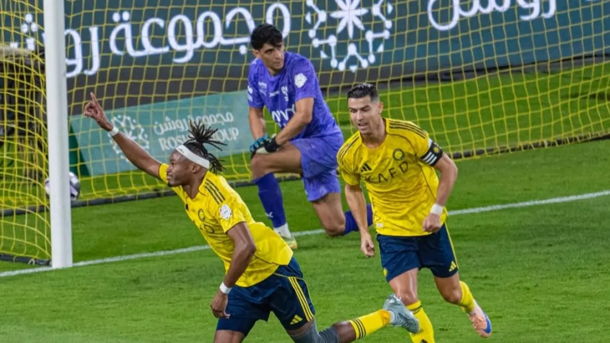 Selebrasi Mohamed Simakan setelah mencetak gol dalam hasil imbang Al Nassr melawan Al Hilal. (instagram)
