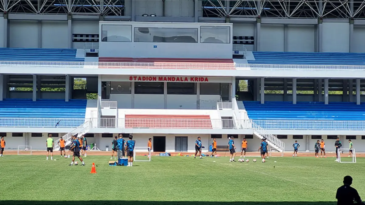 Para pemain PSIM Jogja saat menjalani sesi latihan rutin. (Fahmi Fahriza/Radar Jogja)