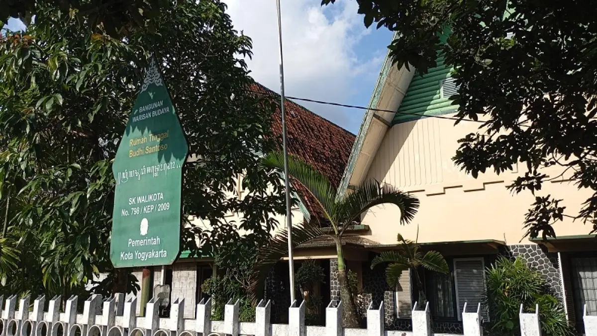 Rumah Dr Sardjito yang diisukan dijual di Jalan Cik Di Tiro, Terban, Gondokusuman, Kota Jogja. (IWAN NURWANTO/RADAR JOGJA)