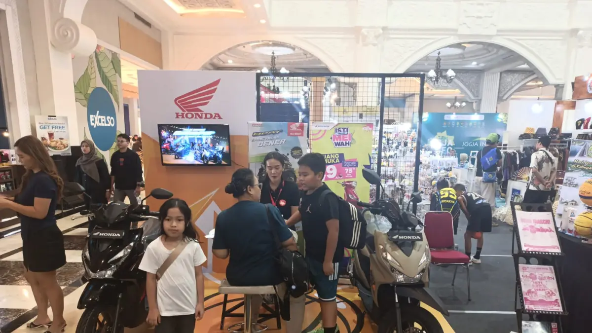 Astra Motor Yogyakarta hadir dalam kompetisi basket, "Basket in the Mall", yang diselenggarakan di atrium Jogja City Mall (JCM).