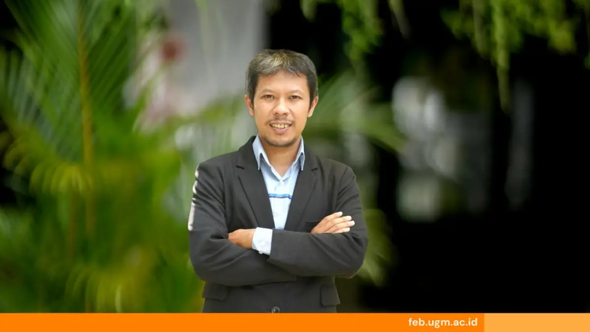 Akademisi Fakultas Ekonomika dan Bisnis Universitas Gadjah Mada (FEB UGM) Rijadh Djatu Winardi - Dokumen UGM