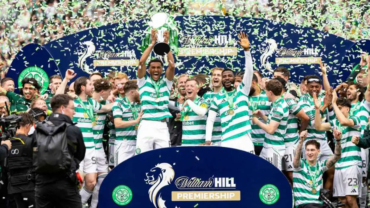 Celtic raih gelar juara Liga Skotlandia setelah kalahkan rival perebutan gelar, Heart di laga terakhir musim 2025/26.