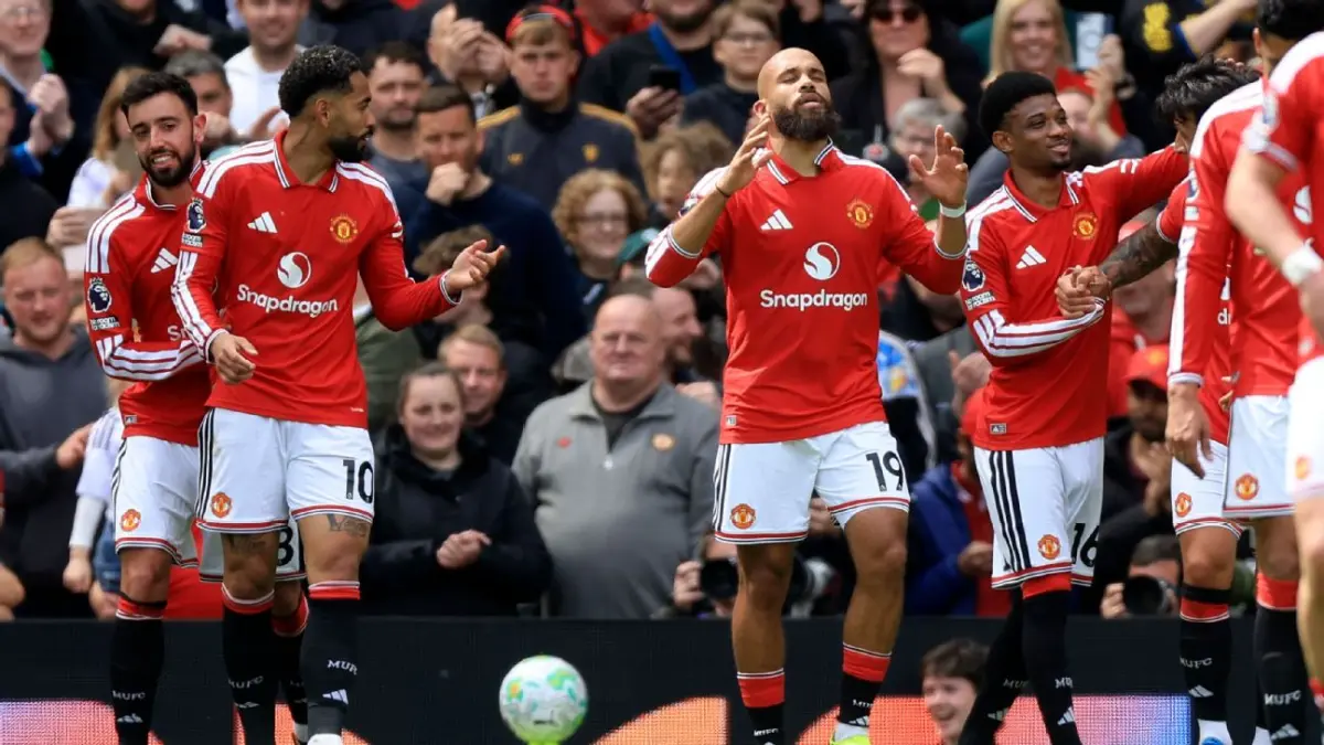 Selebrasi para pemain Manchester United setelah Bryan Mbeumo mencetak gol memanfaatkan assist Bruno Fernandes dalam kemenangan atas Nottingham Forest.