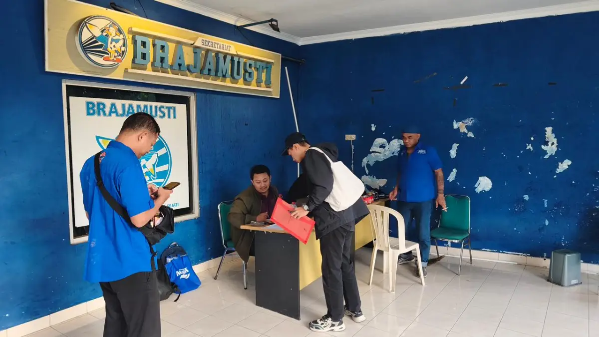 Suasana pendaftaran peserta Musta VI dan pendaftaran calon presiden di sekretariat Brajamusti&nbsp;- Fahmi Fahriza/RADAR JOGJA