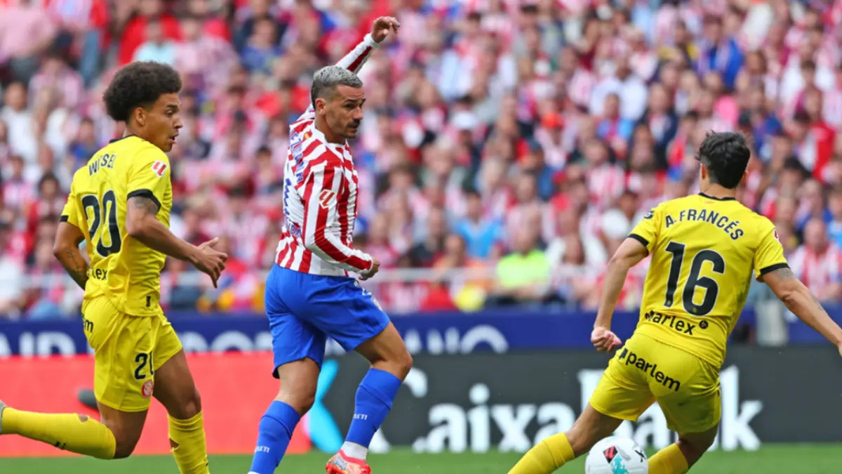 Pemain Atletico Madrid, Antoine Griezmann dalam penampilan terakhirnya di Metropolitano saat melawan Girona.